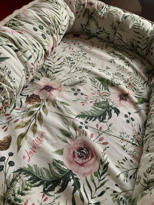 Kokon La Millou Best Nest Velvet Wild Blossom rozmiar M