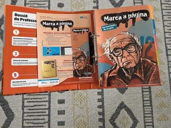 Recursos do dossier do  professor  do manual marca a página 12