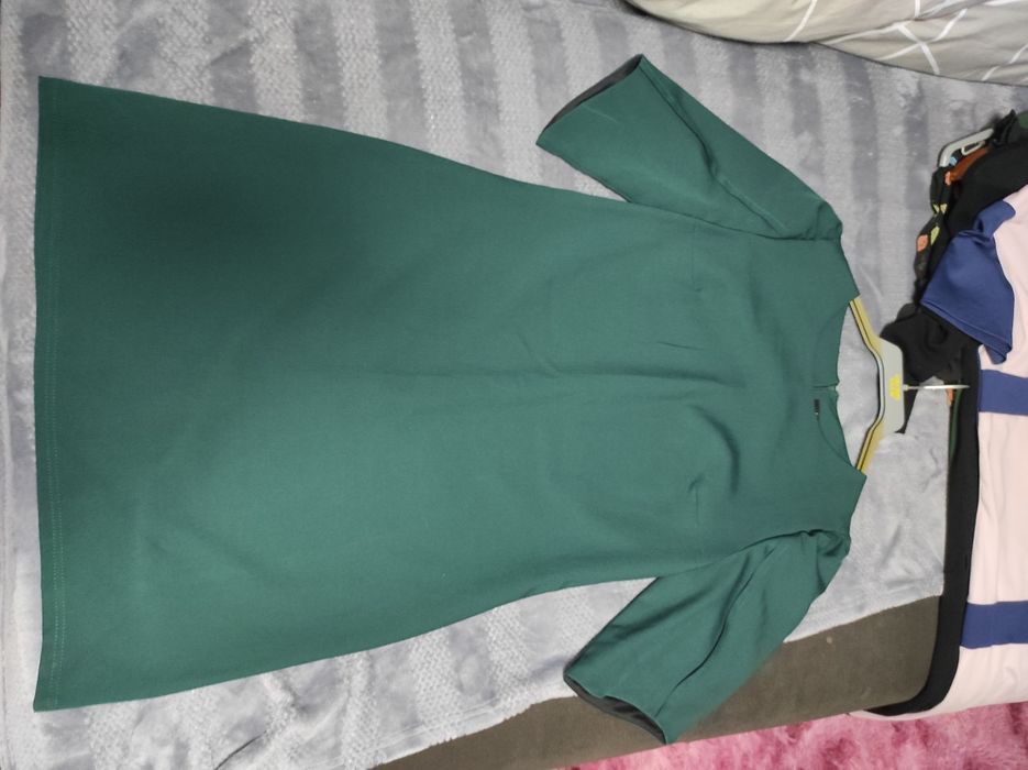 Продам свої плаття.