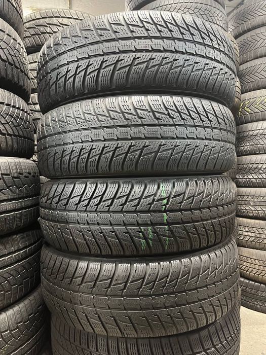 Комплект зимової гуми Nokian 215/65/17