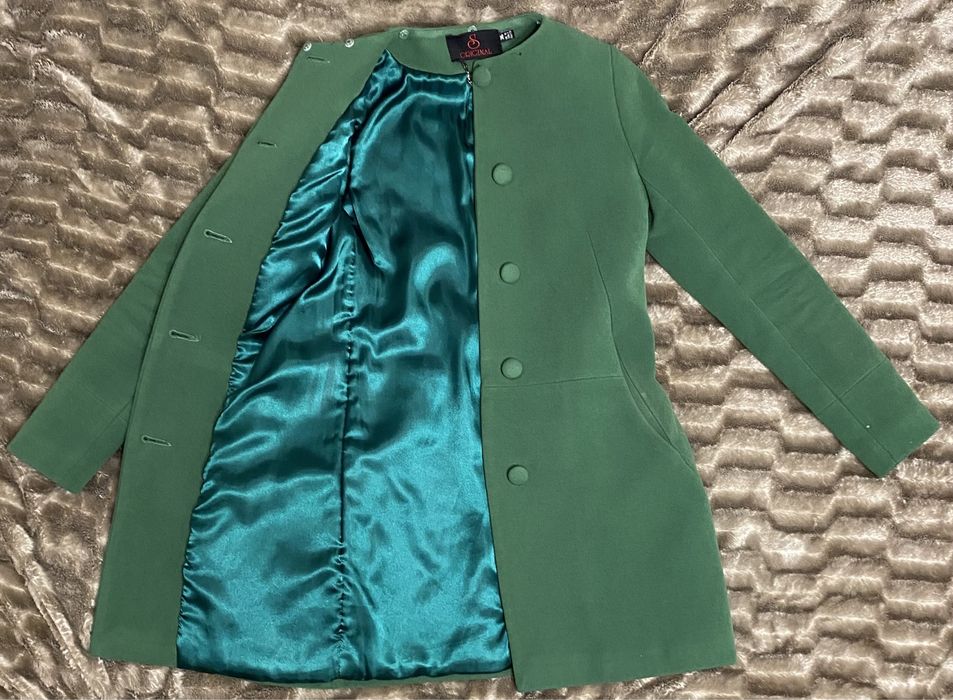 Жіноче пальто 36р.