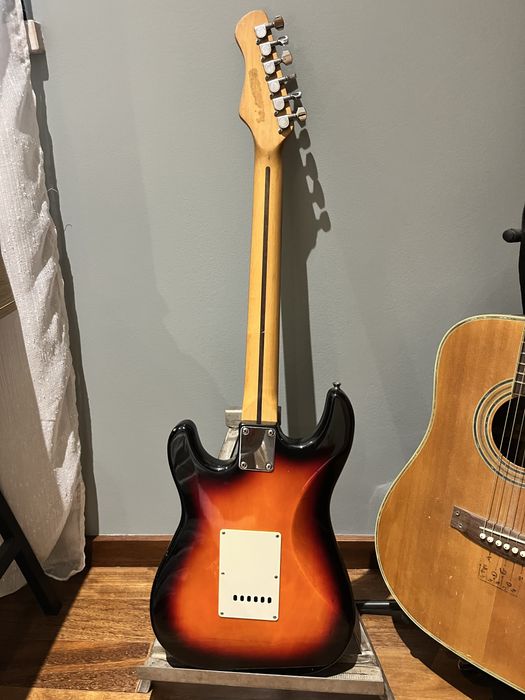 Guitarra Elétrica