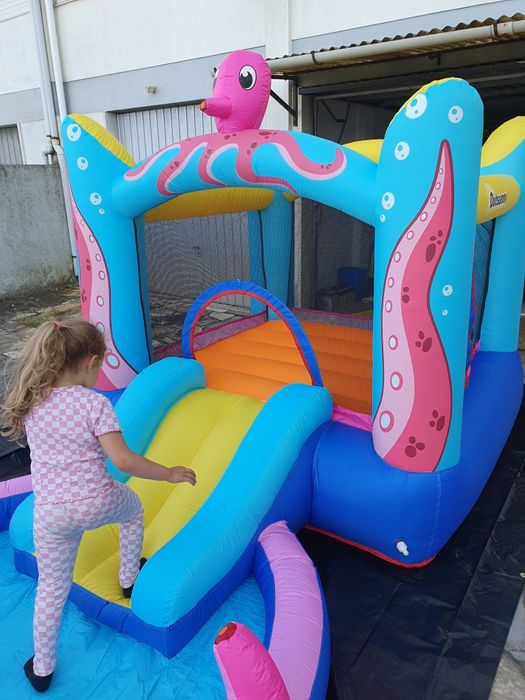 Aluguer Insufláveis Self Service - Pegar, Montar, Diversão!