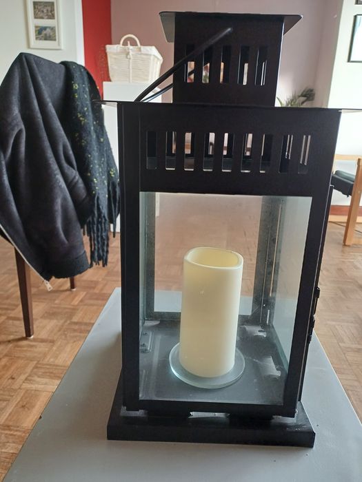 Lanterna para vela. Altura 44 cm. Ikea. Modelo borby. Como nova.