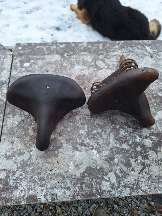 Sprzedam stare siodełko rowerowe