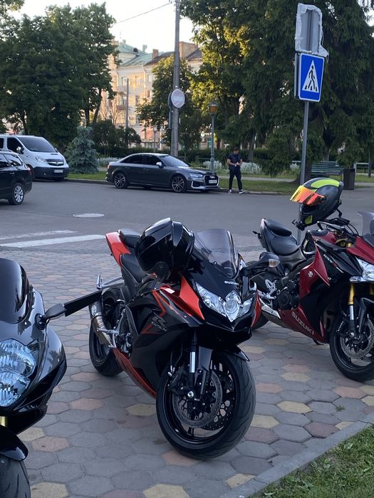 в продаже Сузуки Джиксер 750