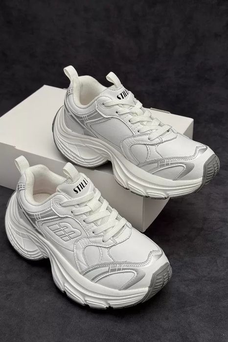 Кросівки жіночі демісезонні