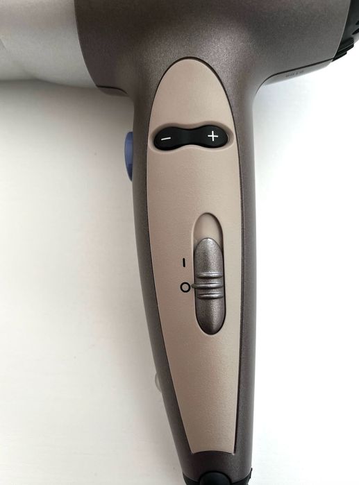 Secador Philips Salon 1800 - quente e frio - 35€