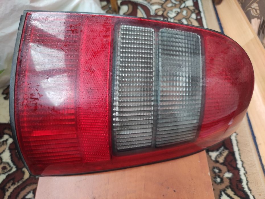 Продам стопы задние автомобильные