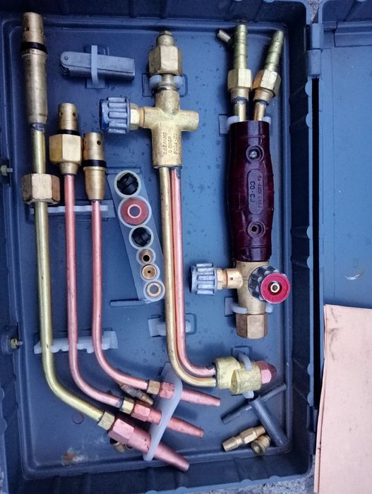 Комплект газозварювальної апаратури КГС-2-02