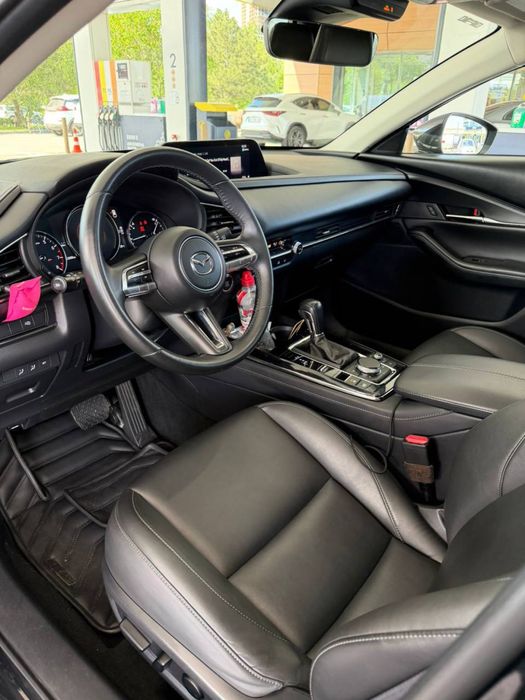 Mazda cx-30 2022год