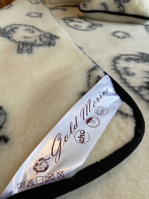 Luksusowy komplet 100% wełny owczej Merino