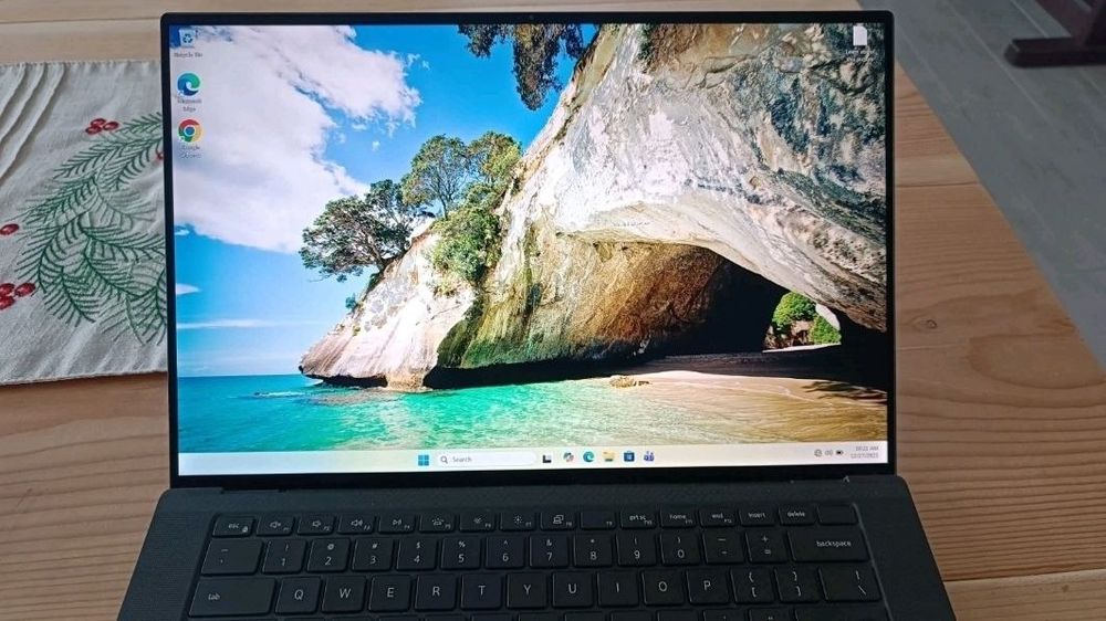 DELL Precision 5550 (i7-10875H - 16-32GB - 512GB - NVIDIA T1000 - 4GB) - ИДЕАЛ !