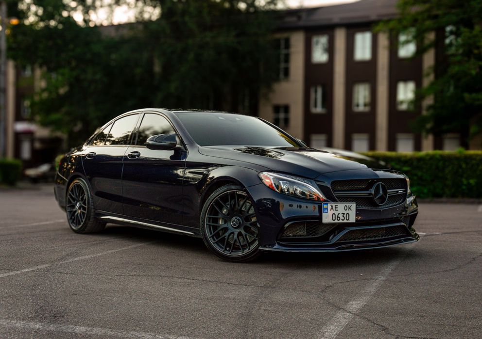 Губа на передний бампер Mercedes W205 C63 накладка сплитер обвес С63 Ц63 АМГ юбка бампера