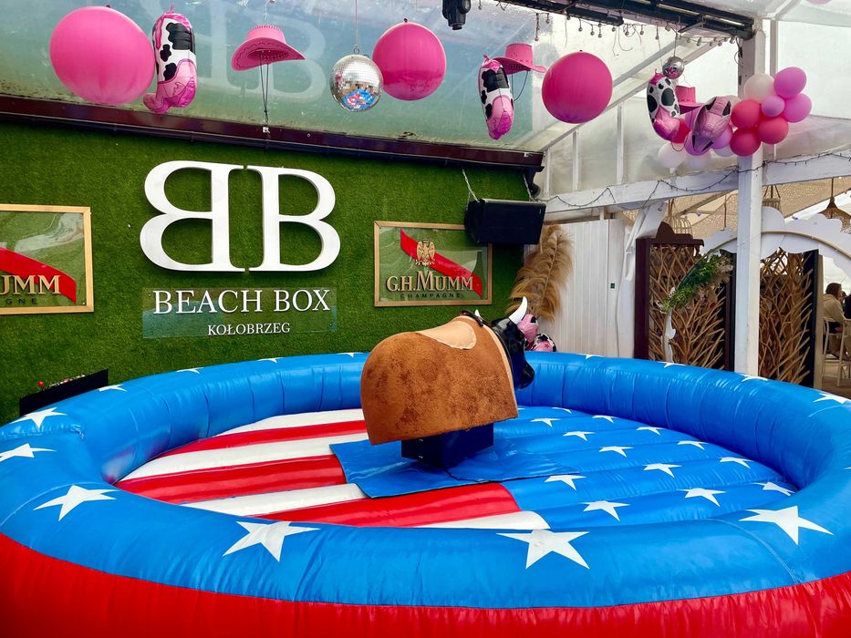 Byk Rodeo z obsługą - wynajem na imprezy | RODEO.pl