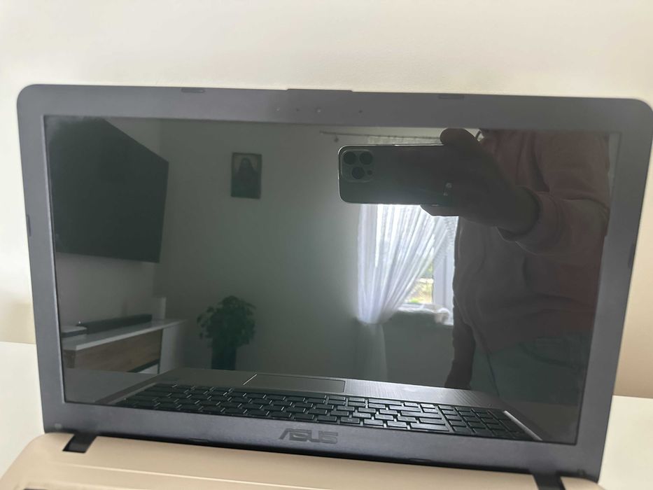 Laptop ASUS r540s komputer czarno-srebrny POLECAM !