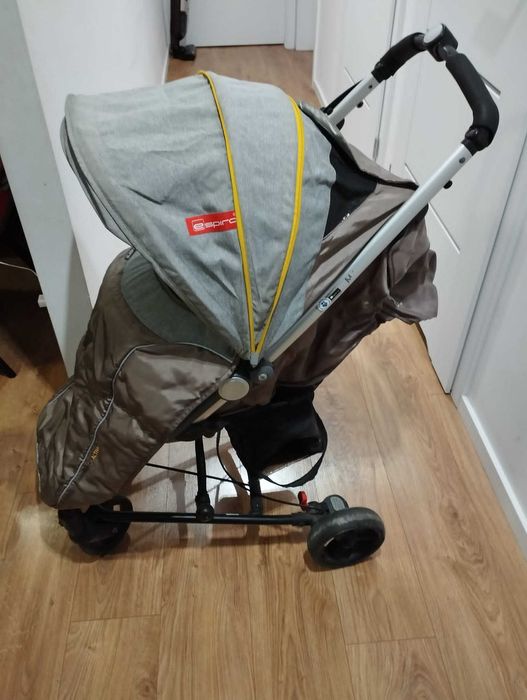 Wózek dziecięcy spacerówka