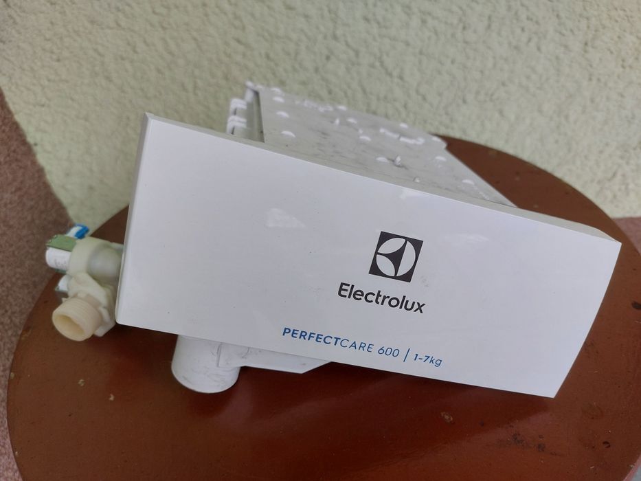 Szuflada do pralki Electrolux PERFECTCARE 600