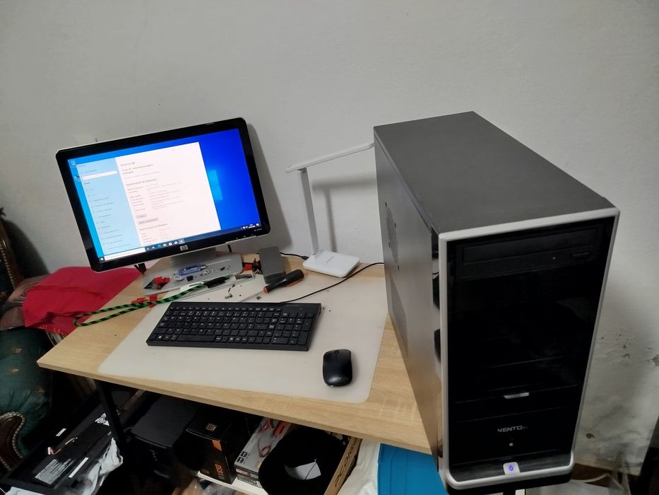 Torre de Pc a funcionar453115010372741121