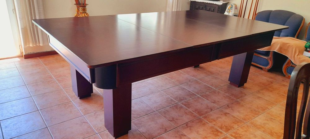 Bilhar snooker - transformável em mesa de jantar