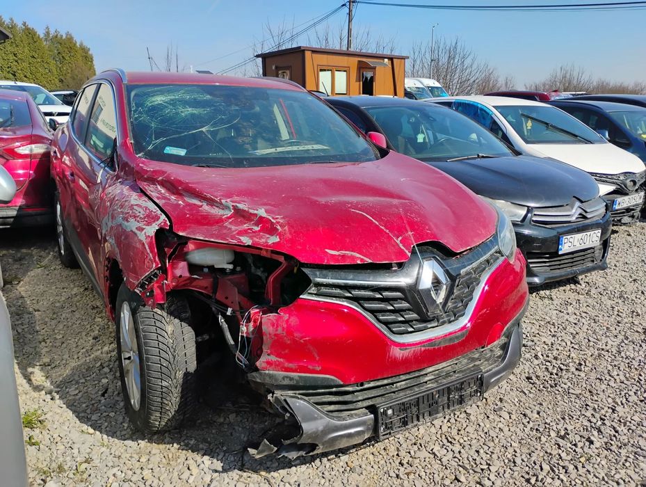 Renault Kadjar I rej. 2017r, SALON POLSKA. Uszkodzony prawy przód. Poobijany.