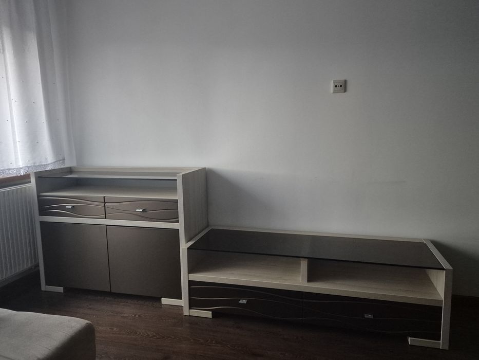 Zestaw mebli szafka RTV  i komoda  400zł