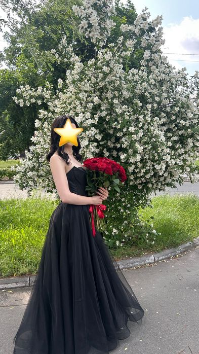 Продам випускну сукню