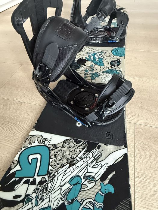 Dziecieca deska snowborad 125 Burton stan idealny