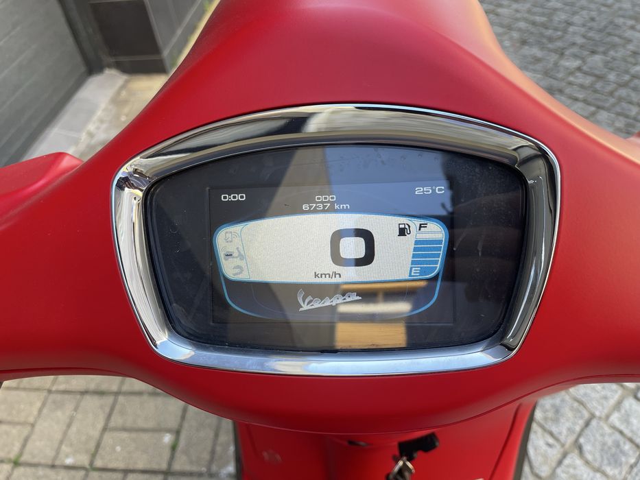 Vespa Primeira Sport 125