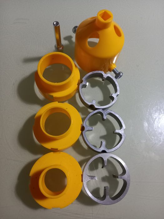 Плашка ,лєрка  мітчик  для пластикових труб