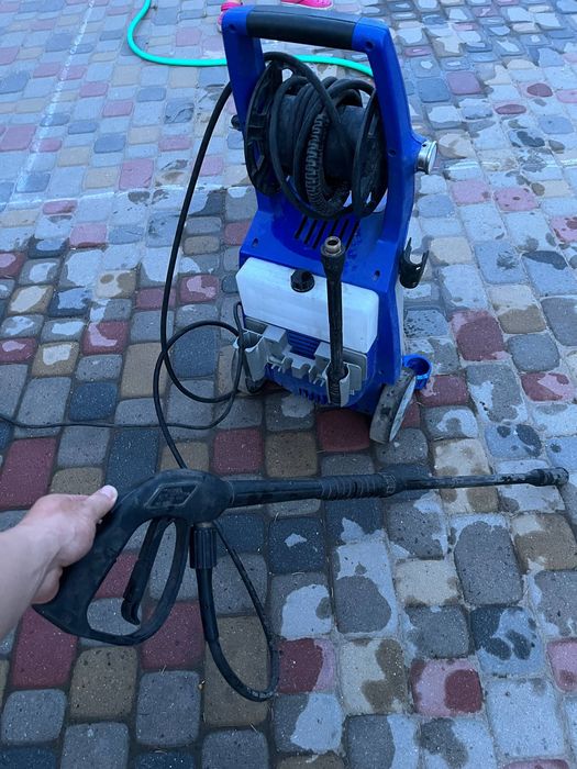 Б/у італійська мийка високого тиску blue clean 590