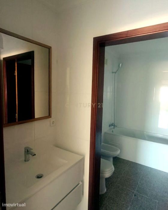 Apartamento Novo em Tamengos, Anadia - 1 Quarto com Varanda