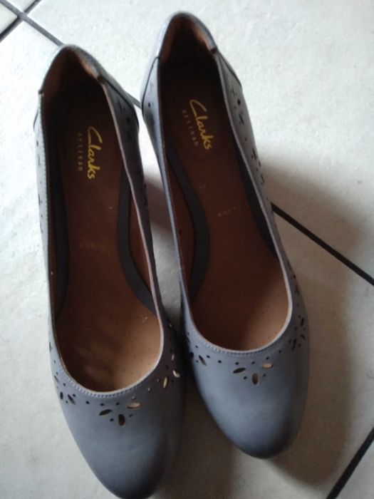 Clarks czółenka skóra roz.41