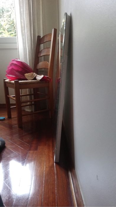 Antique mirror with unique shape64551786155009124