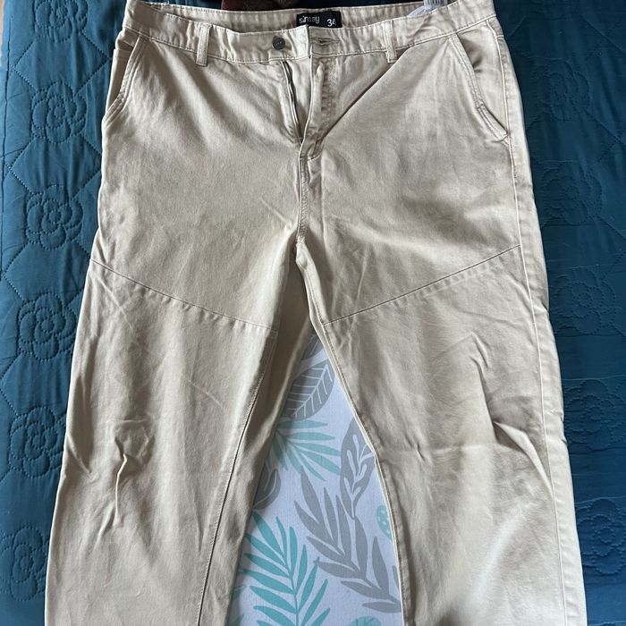 Beżowe materialowe spodnie rozmiar 34