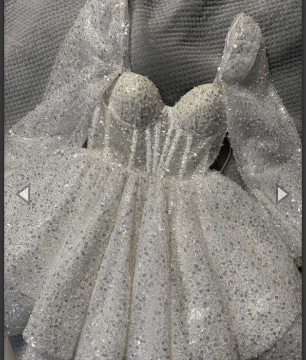 Продаю випускну сукню!!