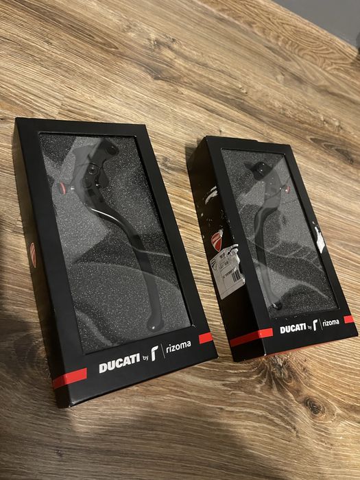 Важелі Rizoma Ducati курки гальма зчеплення
