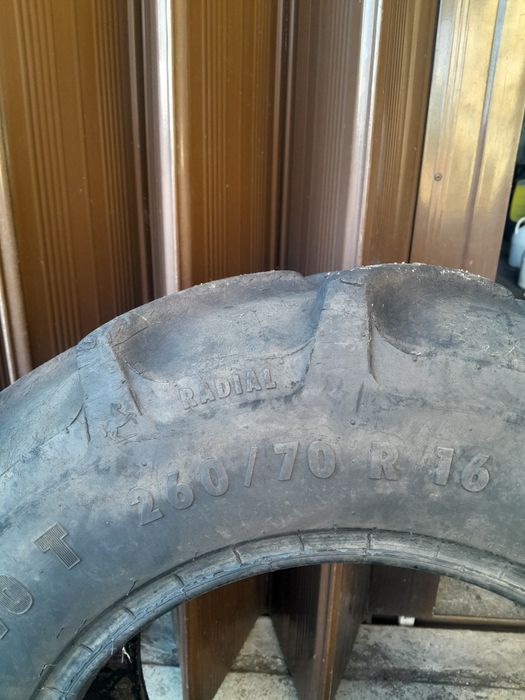 Pneus trator 260/70/R16