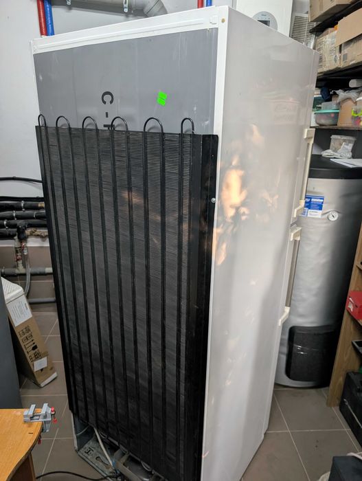 Продам холодильник Whirlpool б/в в нормальному стані WTV4225 W