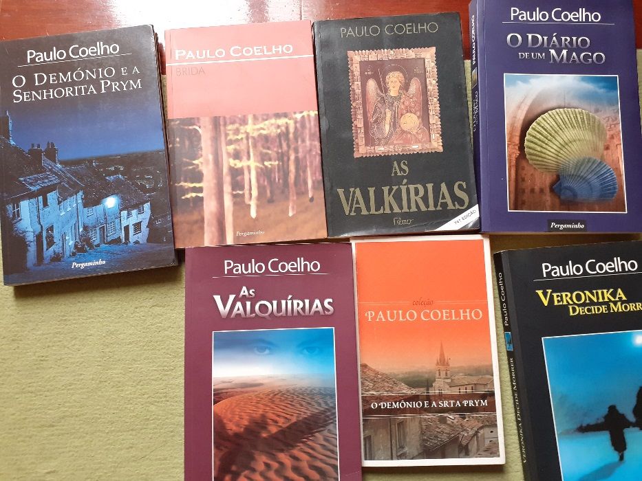 Sete livros Paulo Coelho como novos