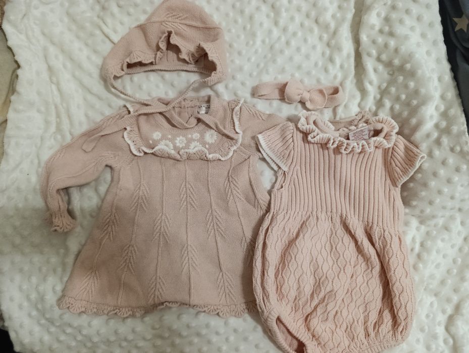 Одяг для дівчаток