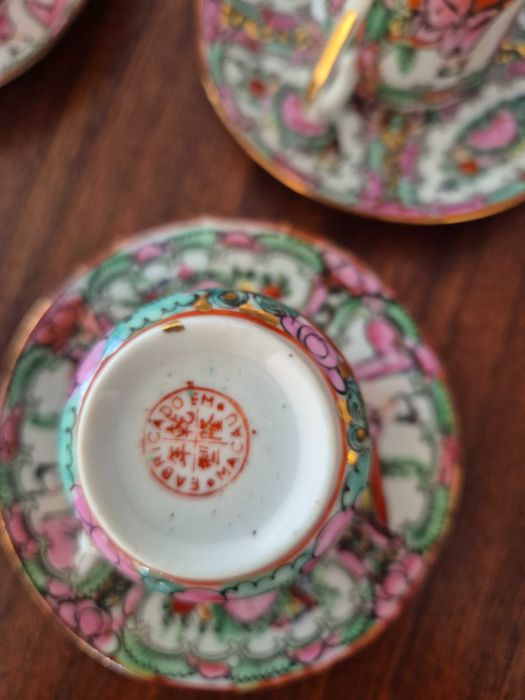 Magnífico Serviço 29 Peças Porcelana Chinesa Rose Medallion – Selo Macau