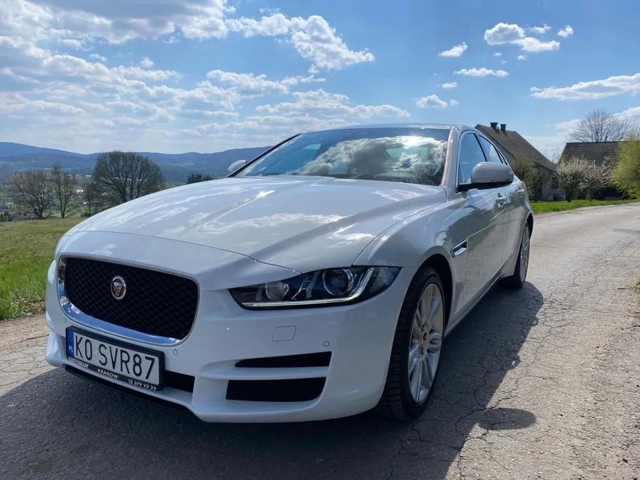 Jaguar XE Stan idealny