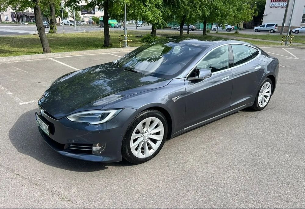 Tesla Model S 2018 VIN 5YJSA1E24JF249605 фото оголошення 20 з 22
