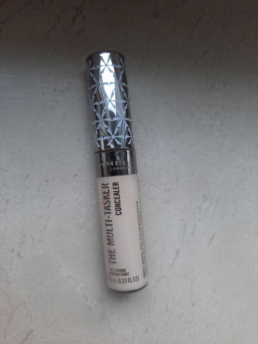 Rimmel korektor kryjący The multi-tasker