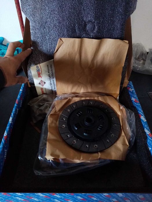 Vendo kit embraiagem Nissan Sunny