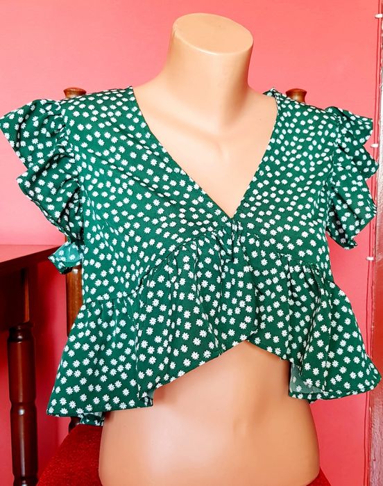 Kwiecisty topik z falbankami