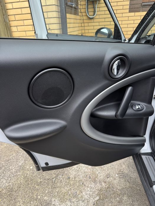 Автомобіль кросовер