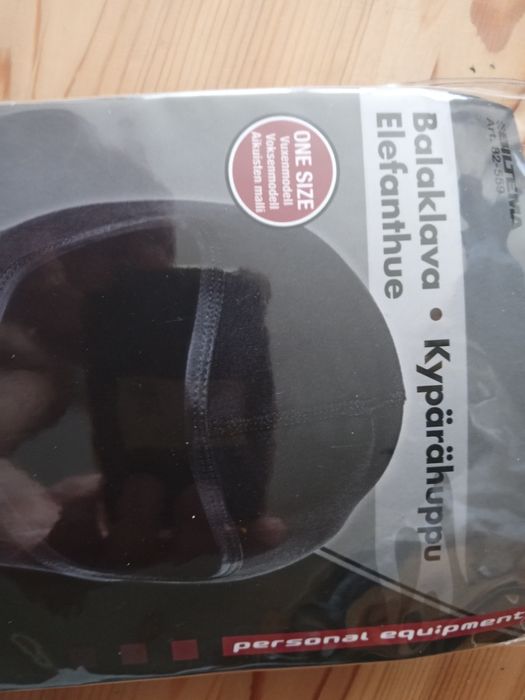 Kominiarka nowa  czarna