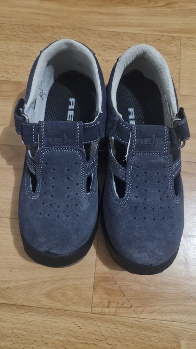 Продам рабочие ботинки